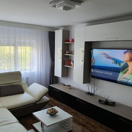 מנגליה Seaside Home Apartment מראה חיצוני תמונה