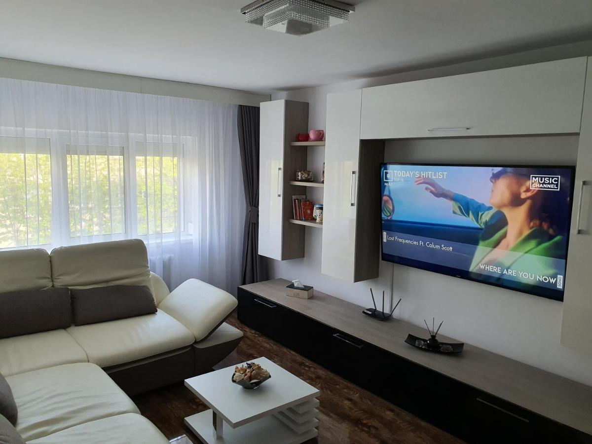מנגליה Seaside Home Apartment מראה חיצוני תמונה